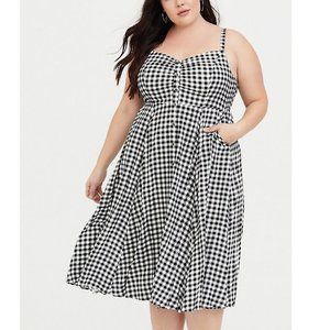 NWT Torrid Gingham Midi Dress